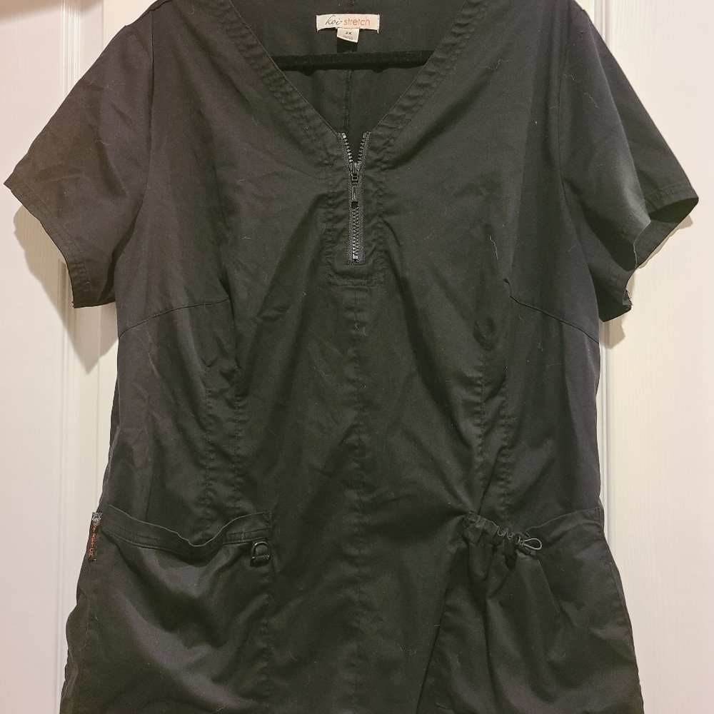 Koi Stretch Lite, 2X scrub top